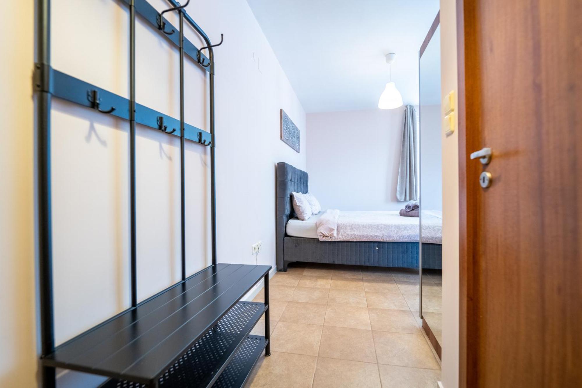 Lovely Apartment In Studentski Grad Sofia Bagian luar foto